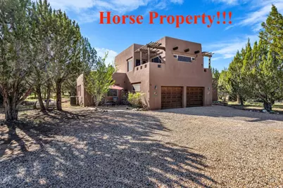 693 N Pinion Hills Dr, Dammeron Valley, UT 84783 - Photo 1