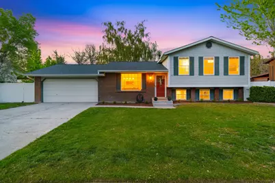 2073 E 10095 S, Sandy, UT 84092 - Photo 1