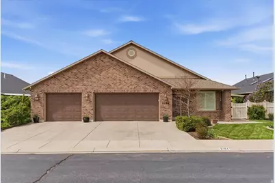 2184 W Ashwood Rd N, Kaysville, UT 84037 - Photo 1