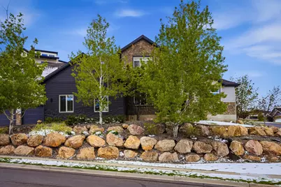 208 E Parkway Cir N, North Salt Lake, UT 84054 - Photo 1