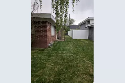 785 S Simoron Dr E, Ogden, UT 84404 - Photo 1