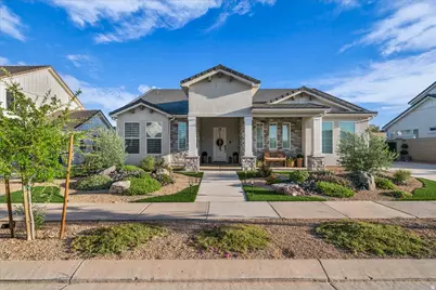 711 W Juniper Hill Dr, Saint George, UT 84790 - Photo 1
