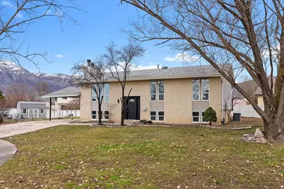 1212 N Virginia Ave, Harrisville, UT 84404 - Photo 1