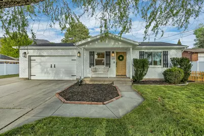 610 N Main St, Centerville, UT 84014 - Photo 1