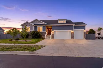 1372 S Homestead Ln, Syracuse, UT 84075 - Photo 1