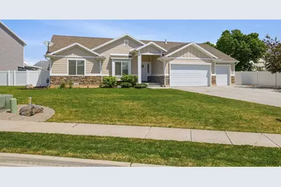 422 W 1500 N, Harrisville, UT 84404 - Photo 1