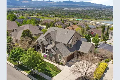 1733 E Crimson Oak Dr, Draper, UT 84020 - Photo 1