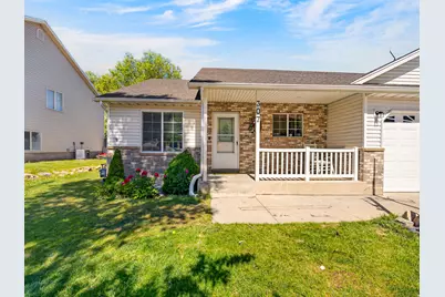 307 N Peach St, Santaquin, UT 84655 - Photo 1