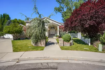 1576 E Bridlebrook Cir S, Salt Lake City, UT 84117 - Photo 1
