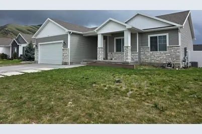 1484 E 480 S, Hyrum, UT 84319 - Photo 1
