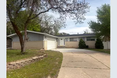 986 E Oxford Dr N, Kaysville, UT 84037 - Photo 1