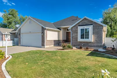 634 W 2325 N, Layton, UT 84041 - Photo 1