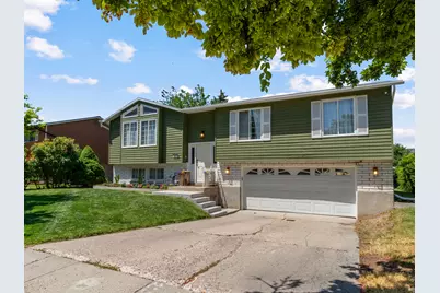 877 N Starcrest Dr, Salt Lake City, UT 84116 - Photo 1