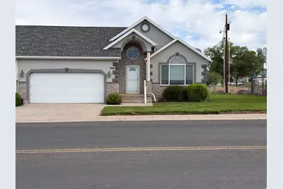 262 W Lagoon St, Roosevelt, UT 84066 - Photo 1