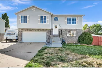 482 W 275 N, Clearfield, UT 84015 - Photo 1