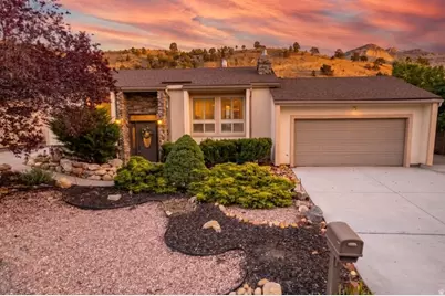 717 Castle Gate Rd, Helper, UT 84526 - Photo 1