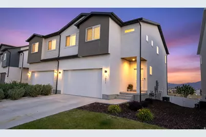 7911 S Highlandpoint Way #422, West Jordan, UT 84081 - Photo 1