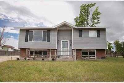 3355 W 1850 S, Syracuse, UT 84075 - Photo 1