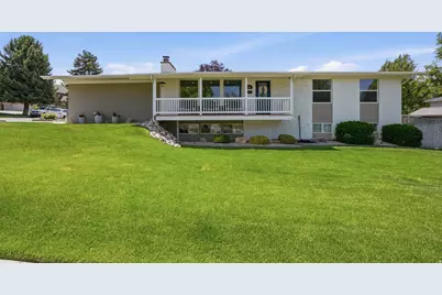 2590 E Country Ave, Cottonwood Heights, UT 84121 - Photo 1