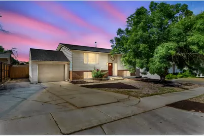 1124 E Webster Dr, Sandy, UT 84094 - Photo 1