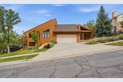 2352 S Lakeline Dr, Salt Lake City, UT 84109 - Photo 1