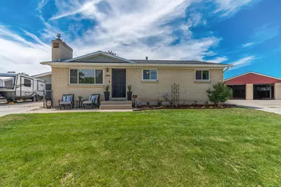 7222 S Robin Way W, West Jordan, UT 84084 - Photo 1