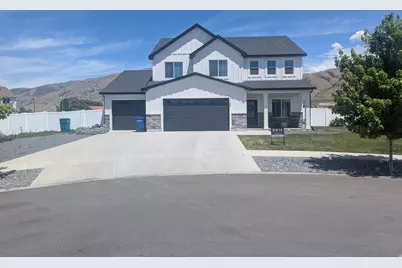 1149 S 780 E, Hyrum, UT 84319 - Photo 1