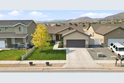 2361 E Ox Yoke Dr, Eagle Mountain, UT 84005 - Photo 1