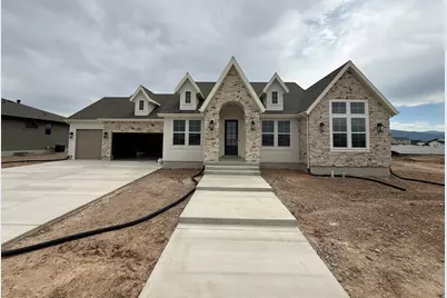 382 N Amber Ln, Layton, UT 84041 - Photo 1