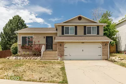 606 S 925 E, Layton, UT 84041 - Photo 1