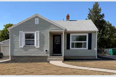 275 N Lakeview Dr, Clearfield, UT 84015 - Photo 1