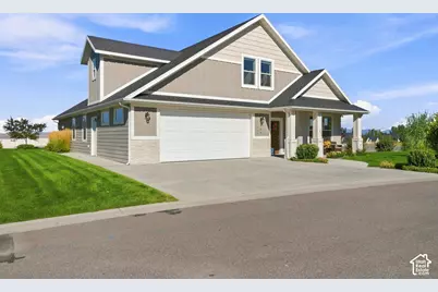 139 N 950 E, Hyde Park, UT 84318 - Photo 1