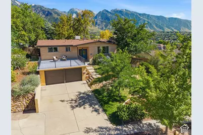 7877 S Nantucket Dr, Cottonwood Heights, UT 84121 - Photo 1
