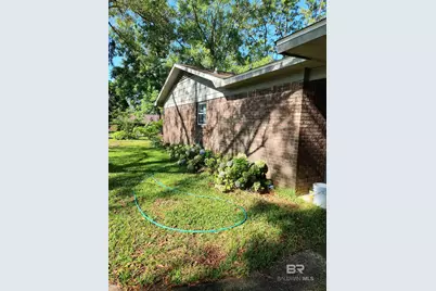 6128 N Lindholm Drive, Mobile, AL 36693 - Photo 9