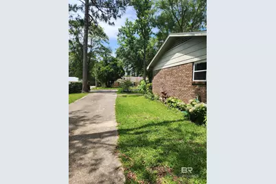 6128 N Lindholm Drive, Mobile, AL 36693 - Photo 17