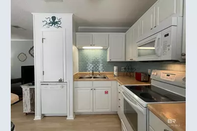 620 W Beach Boulevard #1A, Gulf Shores, AL 36542 - Photo 11