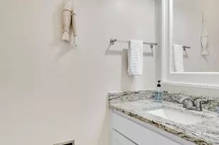 110 W 2nd St, Gulf Shores, AL 36542 - Photo 9