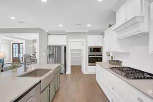 405 Bloomsbury Ave, Fairhope, AL 36532 - Photo 13