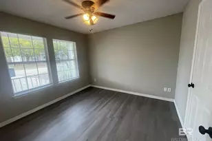 706 N Crystal Wells Ct, Fairhope, AL 36532 - Photo 7