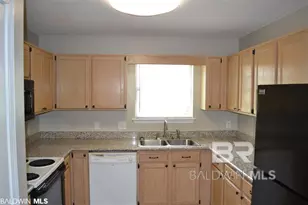 706 N Crystal Wells Ct, Fairhope, AL 36532 - Photo 5