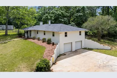 211 N Dobson Avenue, Bay Minette, AL 36507 - Photo 35