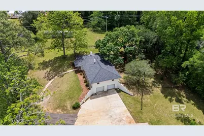 211 N Dobson Avenue, Bay Minette, AL 36507 - Photo 9