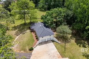 211 N Dobson Ave, Bay Minette, AL 36507 - Photo 9