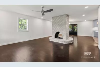 211 N Dobson Avenue, Bay Minette, AL 36507 - Photo 15