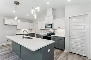 5885 Grotto Ave, Pensacola, FL 32507 - Photo 11