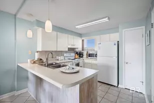 633 W Beach Blvd, Gulf Shores, AL 36542 - Photo 9