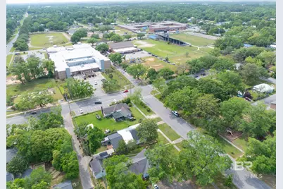 217 W Jessamine Avenue, Foley, AL 36535 - Photo 5