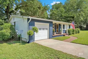 252 S Bayview St, Fairhope, AL 36532 - Photo 3