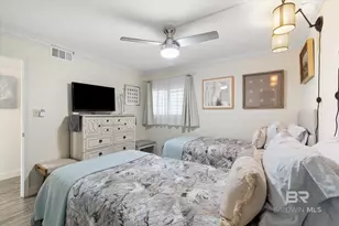 1051 W Beach Blvd, Gulf Shores, AL 36542 - Photo 21