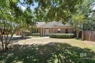 7 Troyer Ct, Fairhope, AL 36232 - Photo 1